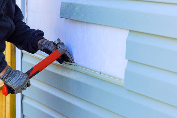 Reliable Emergency Siding Repair contractor in Follansbee, WV by Squared Siding